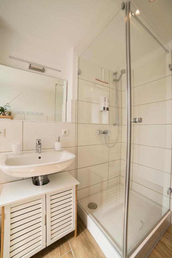 Schoene Ferienwohnung 54 M², Zentrumsnah, Kingbett แอร์ฟวร์ท ภายนอก รูปภาพ